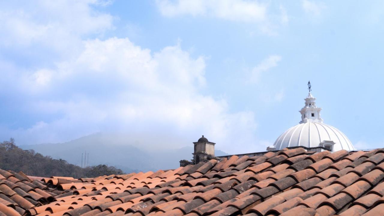 Flore Hostel Antigua Zewnętrze zdjęcie
