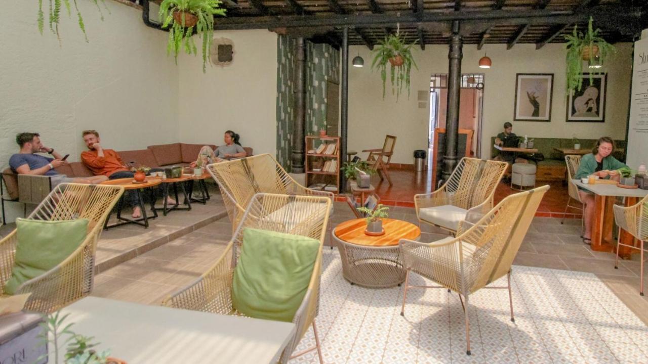 Flore Hostel Antigua Zewnętrze zdjęcie